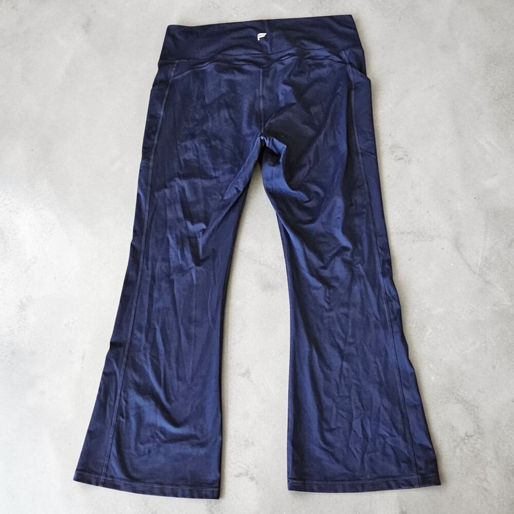 Fabletics PureLuxe High Waisted Flare Pants Navy Blue Side Pockets XXL 1X Yoga - Picture 2 of 9
